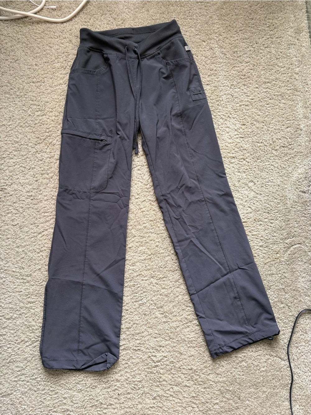 Cherokee infinity cargo scrub pants in pewter